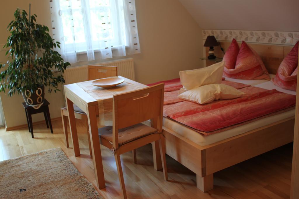 Buschenschank Orsl Wildbach 外观 照片